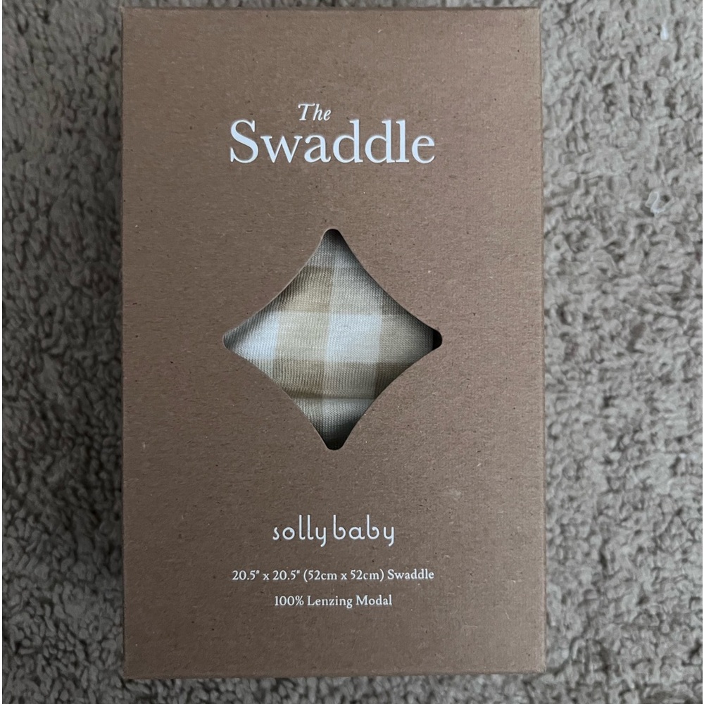Sollybaby Swaddle - creamy gingham